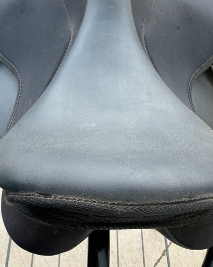 English Saddle Euro Riders 17"