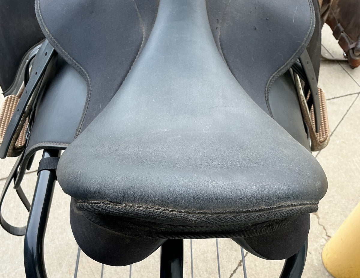English Saddle – Euro Riders All Purpose, Black S17" G6" Interchangeable Gullet, with Stirrups | Used