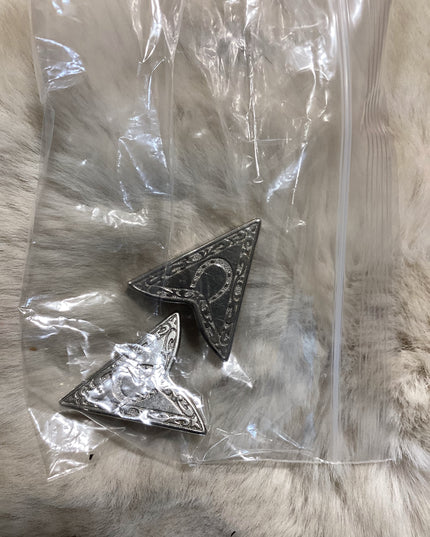 Collar Clips Plated