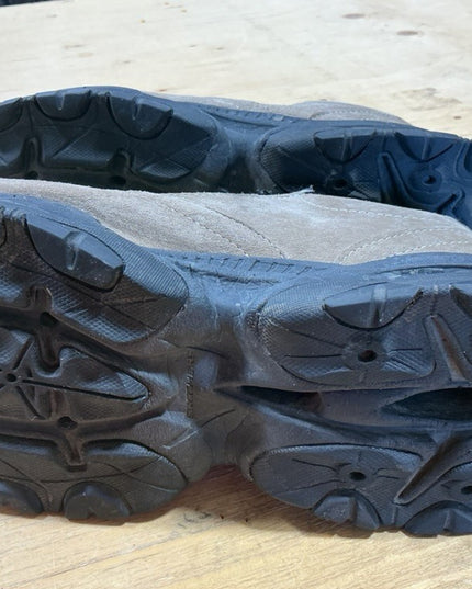 Shoes Skechers Memory foam Size 9.5