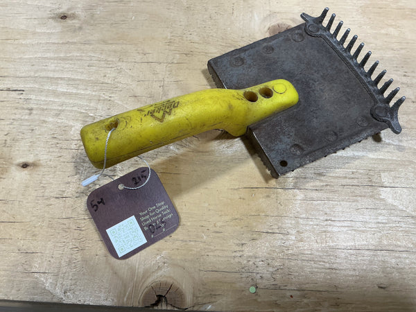 Shedding Blade – Yellow Handle | Used