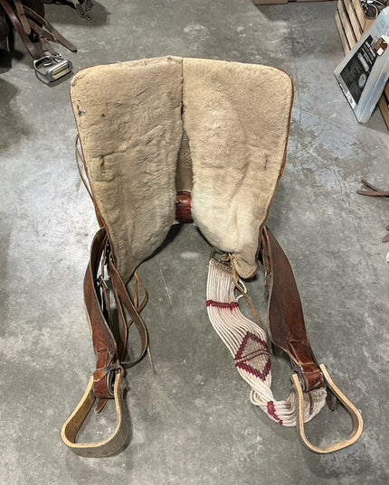 Western Saddle Older 14.5"