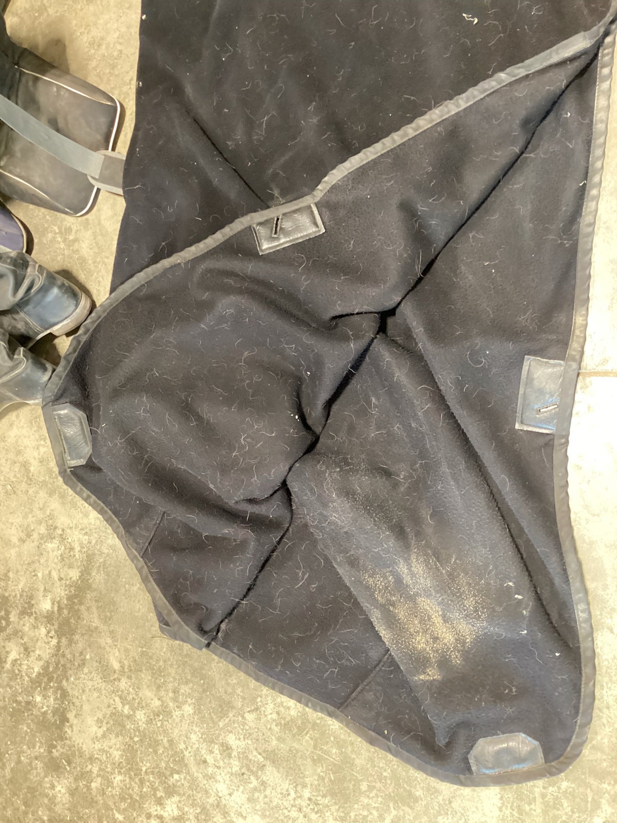 Cooler – Black, 76" | Used