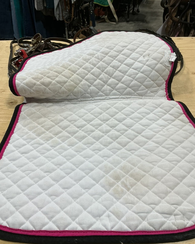 English Saddle Pad Shedrow Full White w/Black, Pink Trim