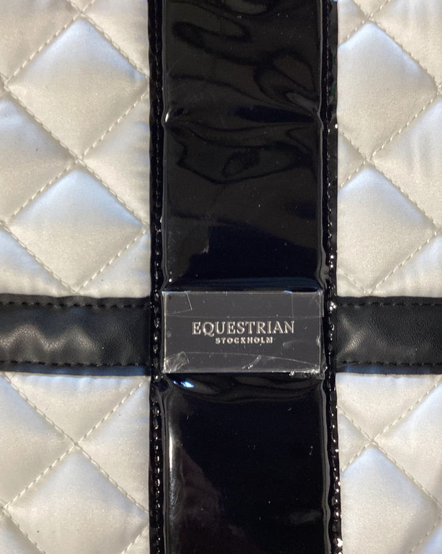 English Saddle Pad Dressage White/BLKStrip