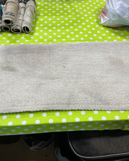 Saddle Blanket White 35" x 34"
