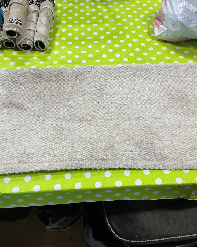 Saddle Blanket White 35" x 34"