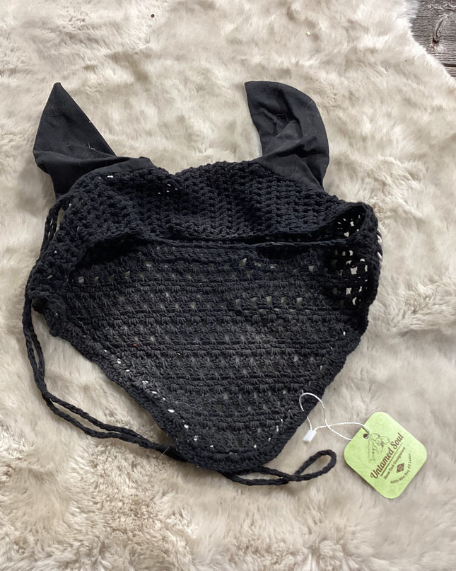 English Bonnet with Black