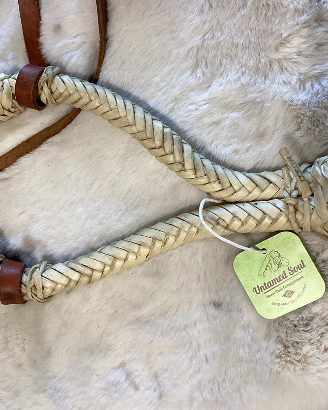 Bozel with Leather Latigo