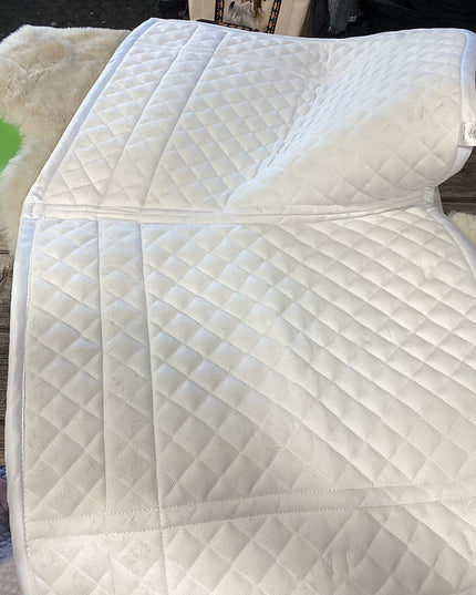 English Saddle Pad Dressage White/BLKStrip