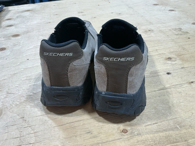 Shoes Skechers Memory foam Size 9.5