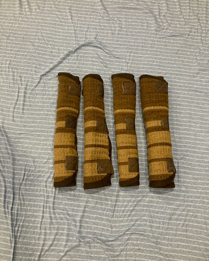 Shipping boot set of four in brown multi