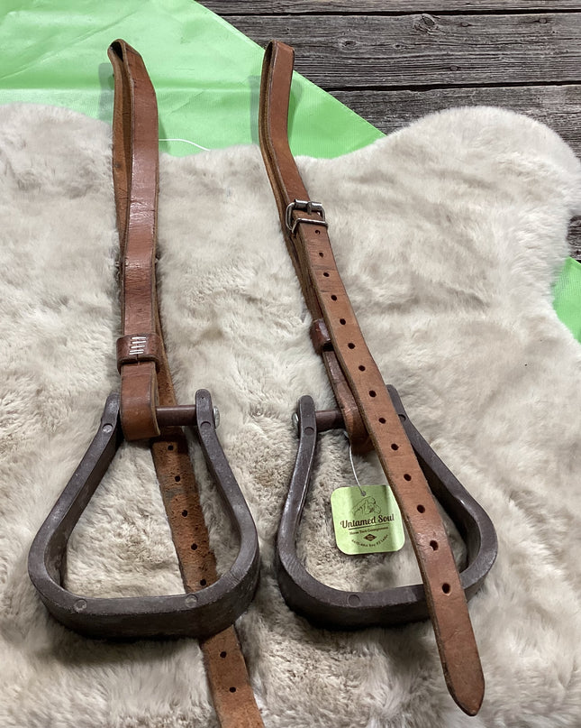 Western Stirrup Leather With Stirrups
