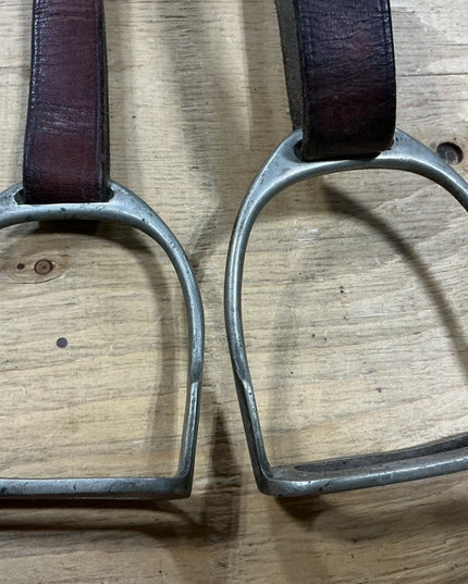 English Stirrups with Leathers