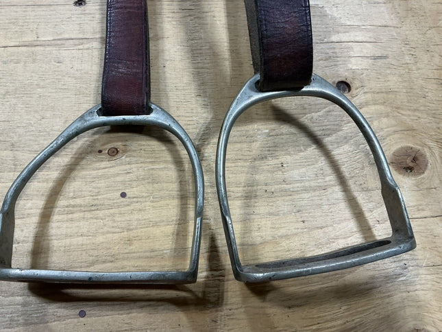 English Stirrups with Leathers