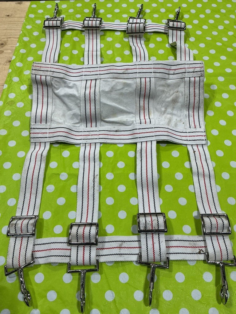 Stall Guard – White/Red/Black | Used