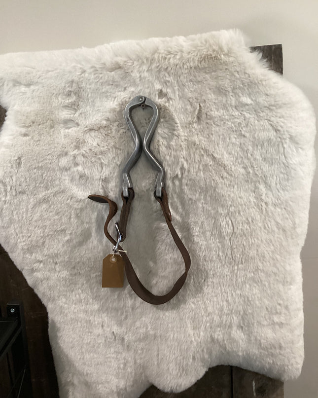 Cribbing Collar Leather Harness and Aluminum Cracker