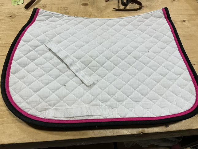 English Saddle Pad Shedrow Full White w/Black, Pink Trim