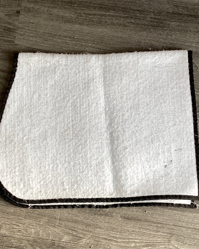 English Saddle Pad White Black Trim