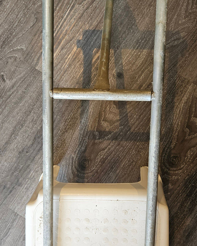 Wall Mounted Saddle Rack