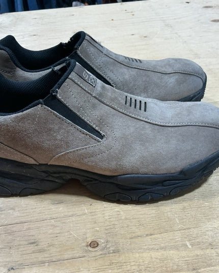 Shoes Skechers Memory foam Size 9.5