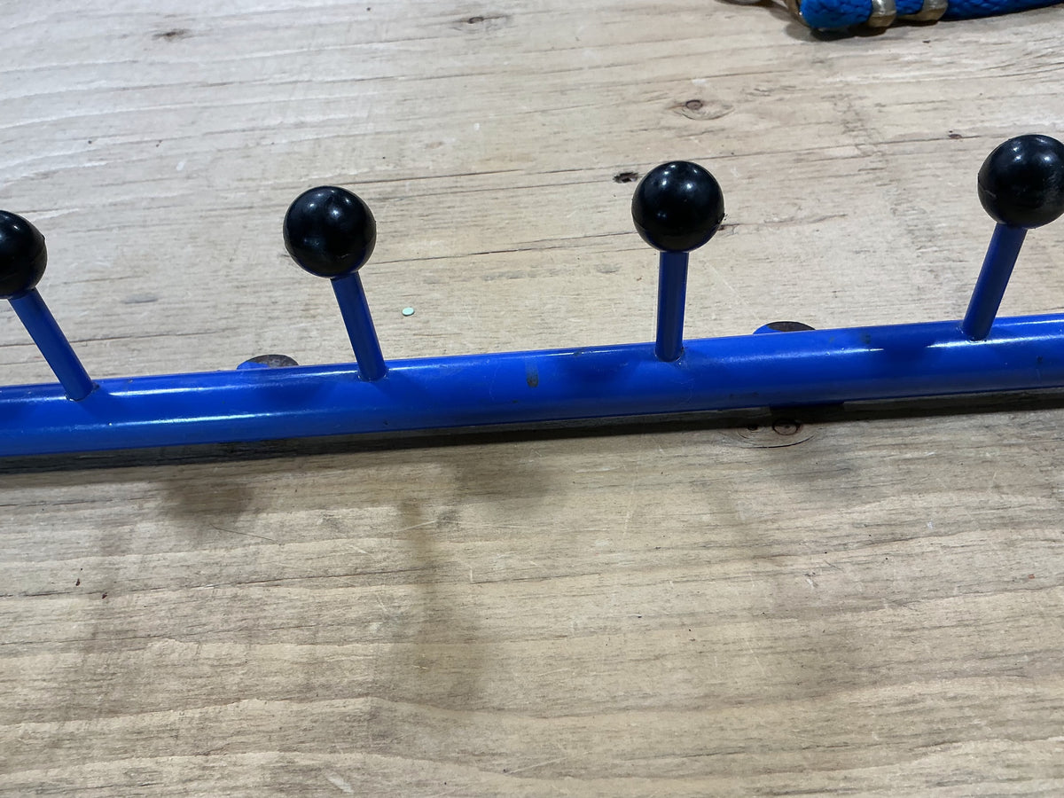 Bridle/Halter Hanger – Blue | Used