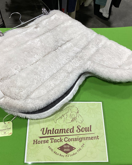 English 1/2 Pad White