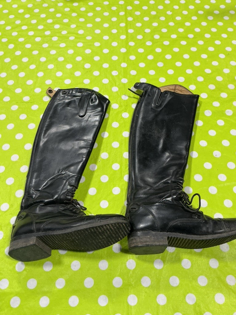 English Tall Boots – Black, Size 5M | Used