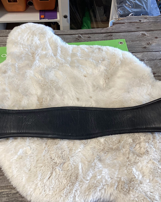 English Girth  Dressage Girth 28" Black