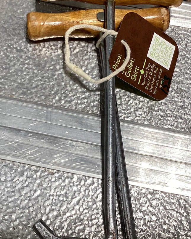 English Boot Pulls