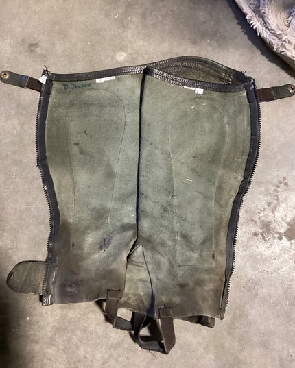 English 1/2 Chaps Large