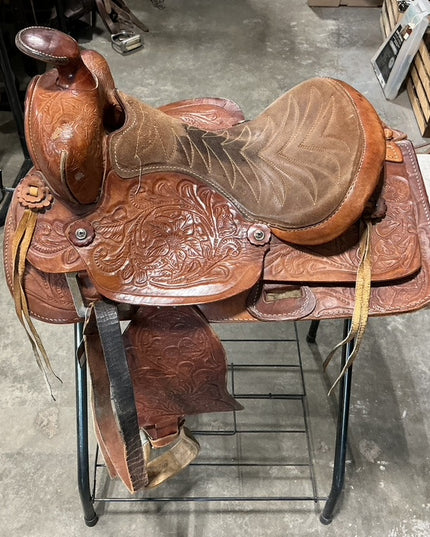 Western Saddle Older 14.5"