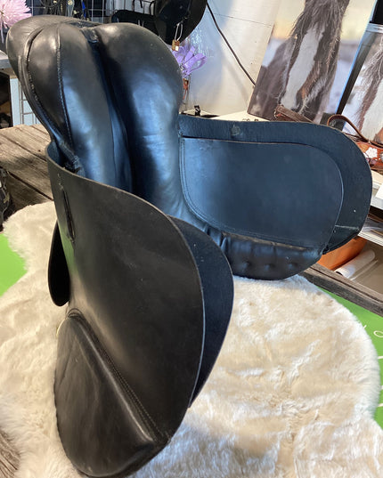 English Saddle All Purpose Black 16"