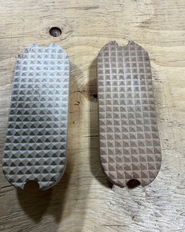 English stirrup tread pads