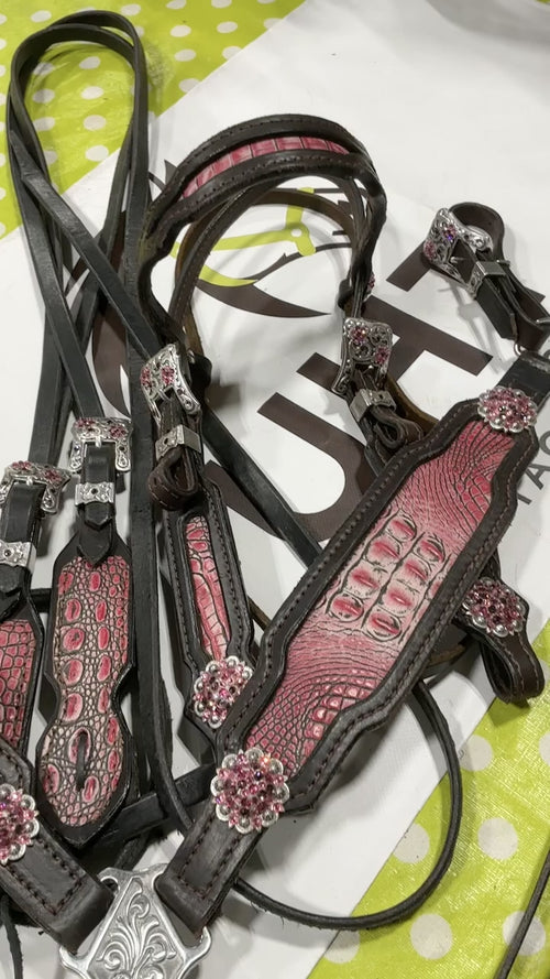 Western Headstall & Breast Collar & Reins Set – Sassy Horse, Pink Conchos | Used, Very Good