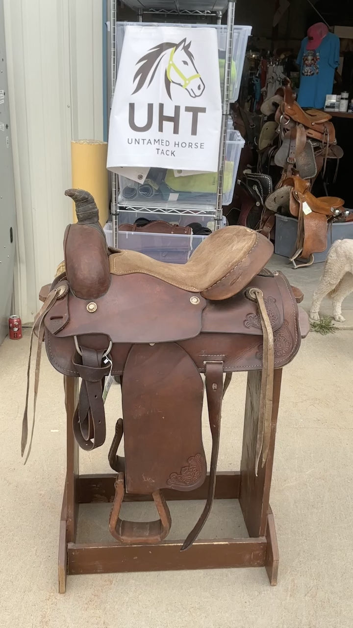 Western Saddle – Rope S15" G6.5" (Tear in Seat) | Used, Acceptable