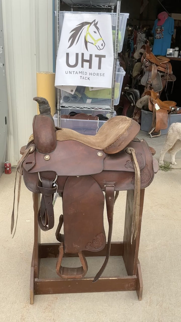 Western Saddle – Rope S15" G6.5" (Tear in Seat) | Used, Acceptable